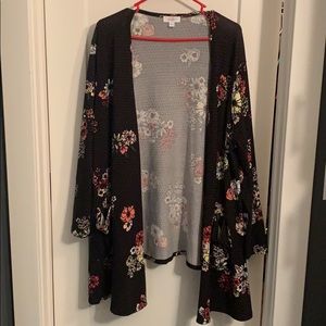 🌸LuLaRoe Caroline Cardigan.🌺